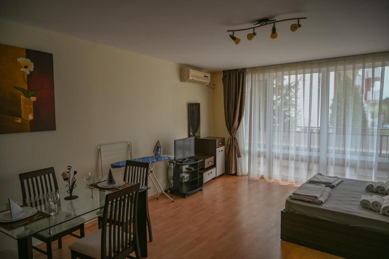 Panorama Fort Beach, Фамилно Студио Deluxe Sveti Vlas Exteriör bild