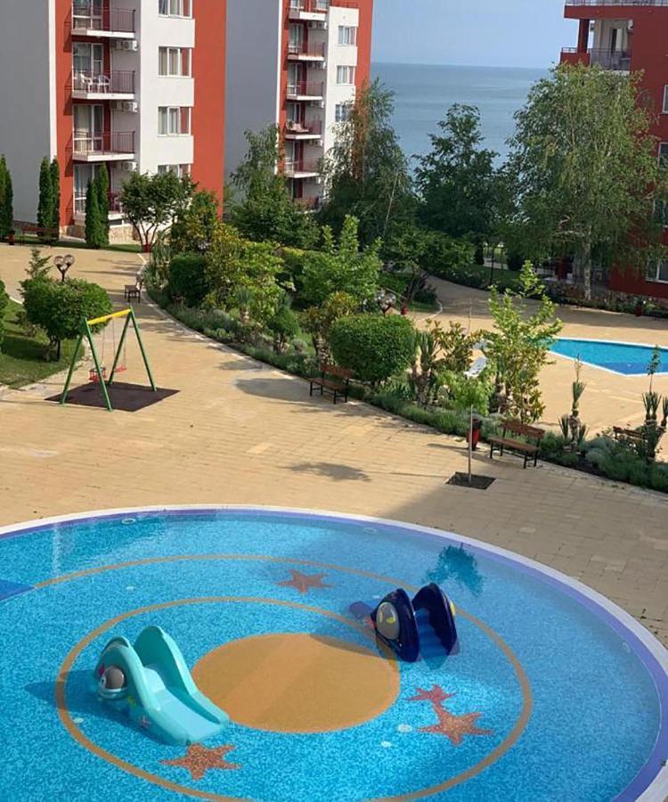 Panorama Fort Beach, Фамилно Студио Deluxe Sveti Vlas Exteriör bild