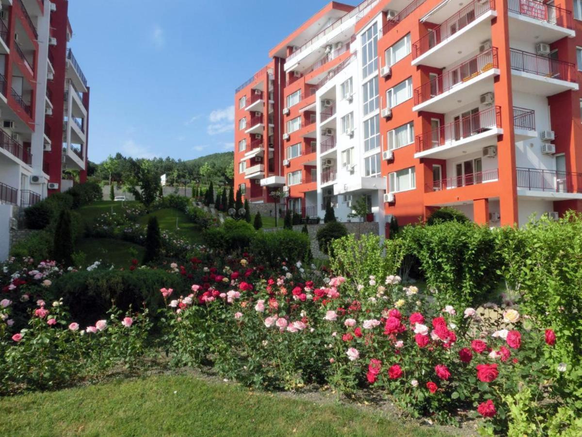 Panorama Fort Beach, Фамилно Студио Deluxe Sveti Vlas Exteriör bild