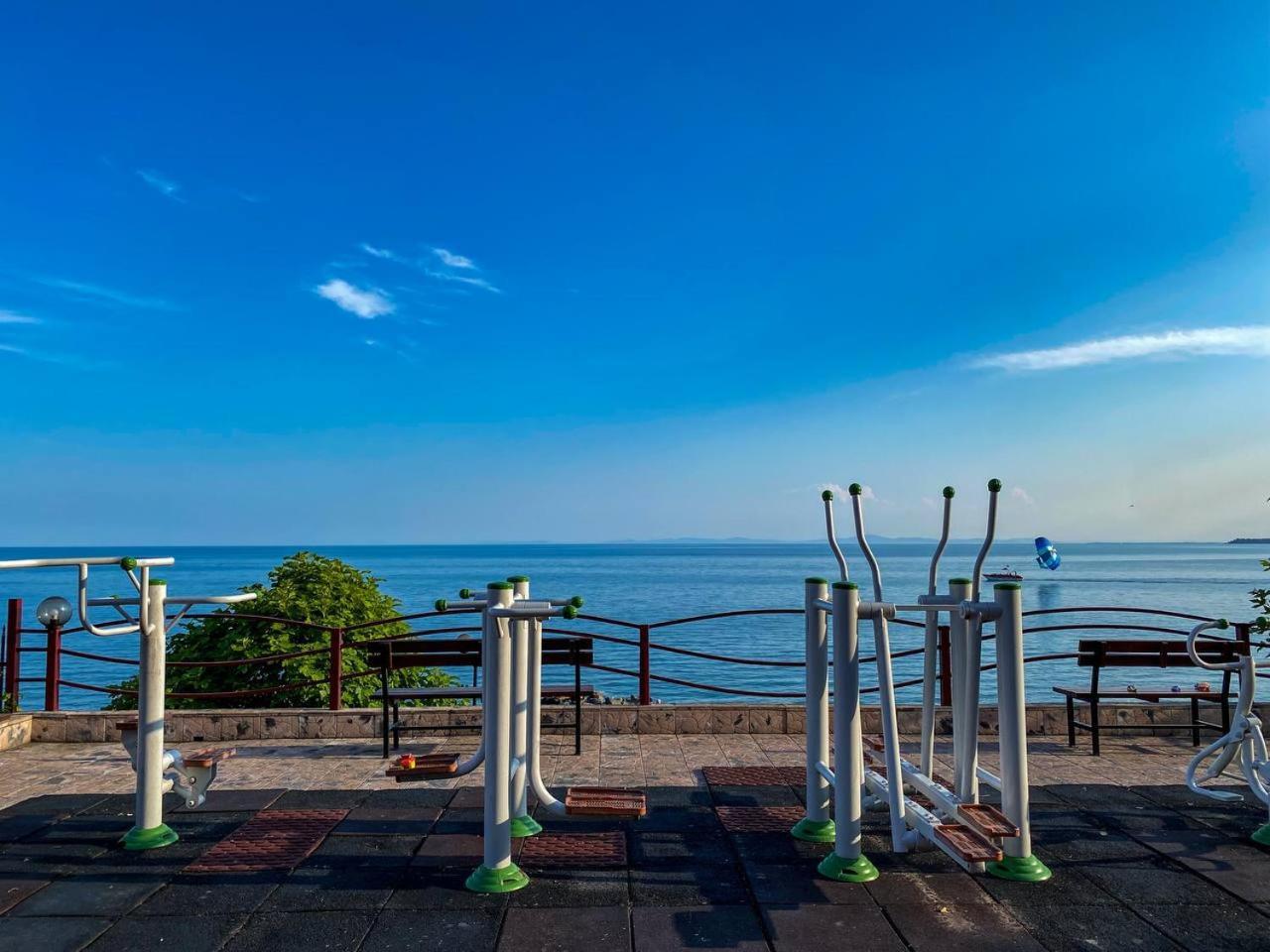 Panorama Fort Beach, Фамилно Студио Deluxe Sveti Vlas Exteriör bild